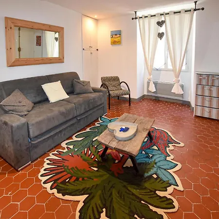 Dans Maison De Village