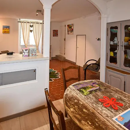 Dans Maison De Village Apartment